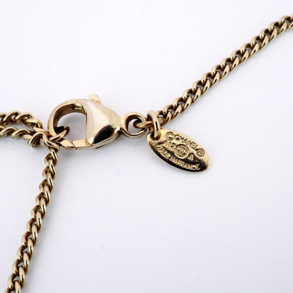 CHANEL Gold Pearl Logo Necklace - Picture 4 of 6